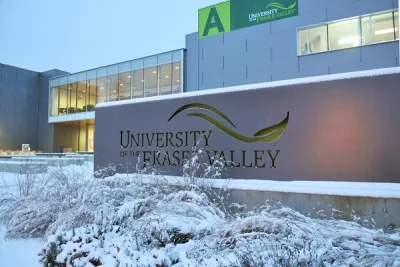 Regional Entrance Scholarship at University of the Fraser Valley in Canada 2022