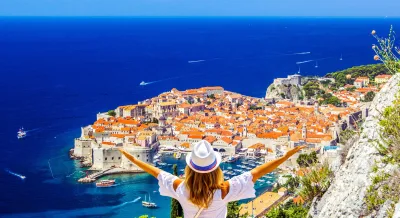 Why Canada is the Best Place to Work Abroad – And How You Can Get There!