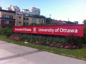 International Admission Scholarship at University of Ottawa in Canada 2022